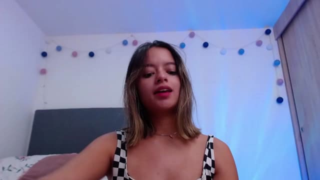 Gallery image thumbnail from Elzee's myfreecams stream on, 12/02/2022, 09:08 image 14 of 20