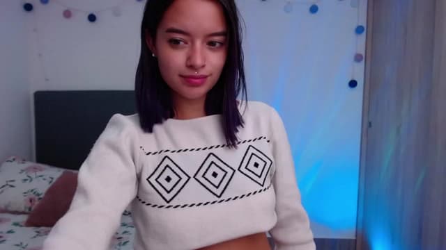 Gallery image thumbnail from Elzee's myfreecams stream on, 12/07/2022, 09:01 image 4 of 20