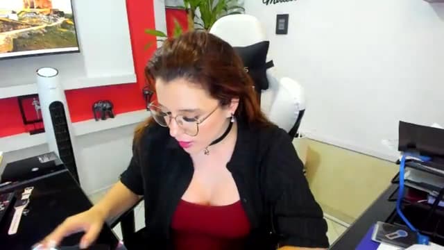 Gallery image thumbnail from Ema04's myfreecams stream on, 07/02/2025, 24:33 image 20 of 20