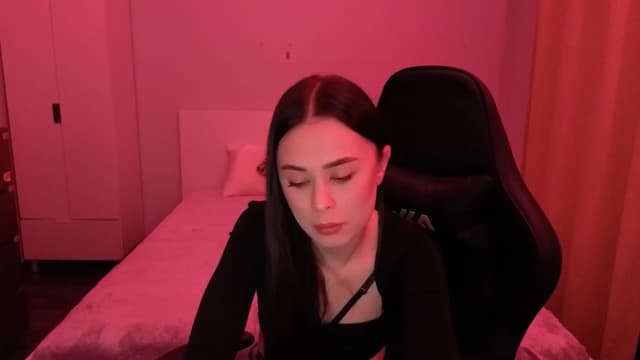 Gallery image thumbnail from Emili's myfreecams stream on, 02/16/2026, 18:04 image 2 of 20