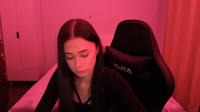 Gallery image thumbnail from Emili's myfreecams stream on, 02/16/2026, 19:44 image 8 of 20