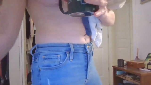 Gallery image thumbnail from EmmalineLime's myfreecams stream on, 03/24/2024, 06:32 image 16 of 20