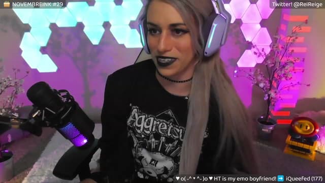 Gallery image thumbnail from EmoGF's myfreecams stream on, 11/06/2023, 09:02 image 4 of 20