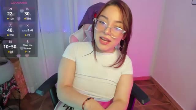 Gallery image thumbnail from Emoon's myfreecams stream on, 01/31/2025, 09:29 image 11 of 20