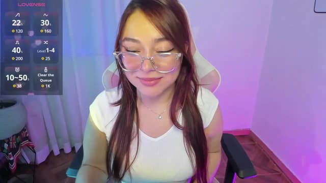 Gallery image thumbnail from Emoon's myfreecams stream on, 03/11/2025, 10:54 image 16 of 20