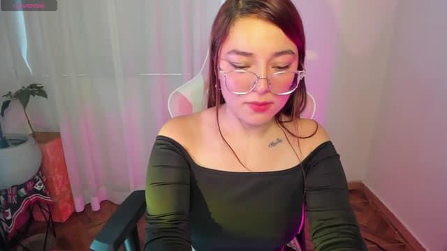 Gallery image thumbnail from Emoon's myfreecams stream on, 05/03/2025, 12:24 image 7 of 20
