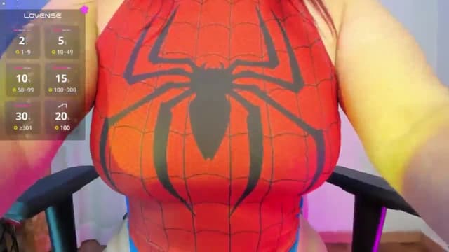 Gallery image thumbnail from Emoon's myfreecams stream on, 05/12/2025, 07:33 image 17 of 20