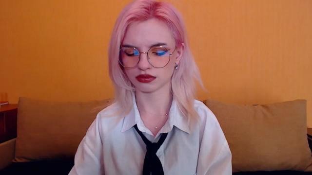 Gallery image thumbnail from Erineys's myfreecams stream on, 02/17/2024, 15:39 image 2 of 20