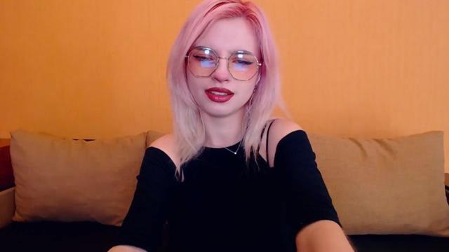 Gallery image thumbnail from Erineys's myfreecams stream on, 02/18/2024, 15:30 image 13 of 20