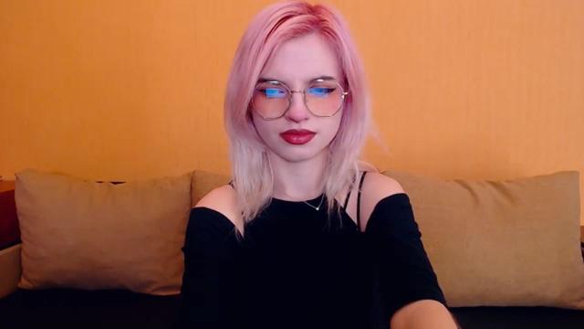 Gallery image thumbnail from Erineys's myfreecams stream on, 02/18/2024, 15:30 image 15 of 20