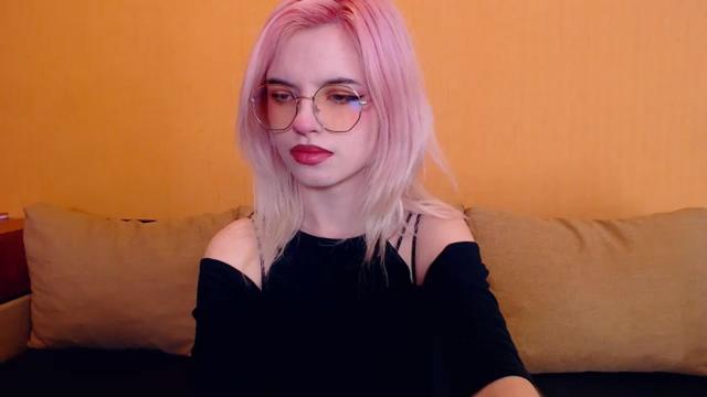 Gallery image thumbnail from Erineys's myfreecams stream on, 02/18/2024, 16:13 image 4 of 20