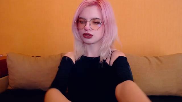 Gallery image thumbnail from Erineys's myfreecams stream on, 02/18/2024, 16:13 image 12 of 20