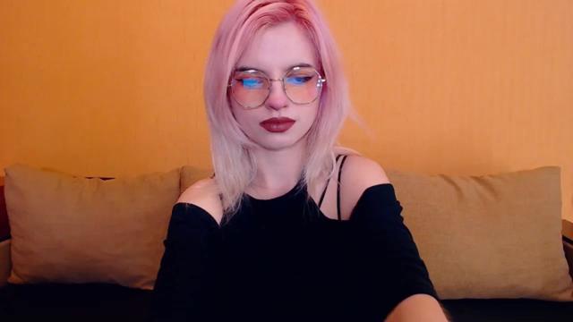 Gallery image thumbnail from Erineys's myfreecams stream on, 02/18/2024, 16:13 image 14 of 20