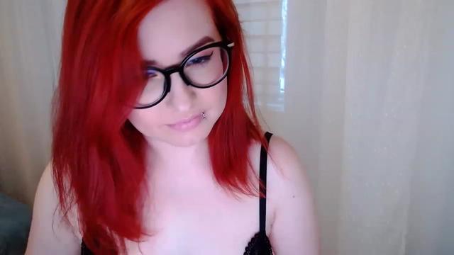 Gallery image thumbnail from EvaStar19's myfreecams stream on, 12/23/2022, 14:11 image 10 of 20
