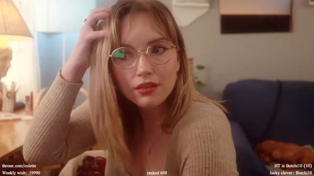 Gallery image thumbnail from Femme's myfreecams stream on, 03/18/2024, 17:04 image 4 of 20