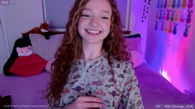 Gallery image thumbnail from Fiona's myfreecams stream on, 03/27/2024, 09:24 image 2 of 20