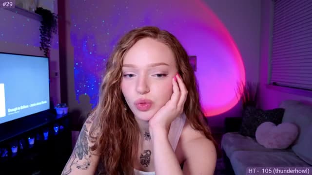Gallery image thumbnail from Fiona's myfreecams stream on, 05/07/2024, 10:50 image 5 of 20