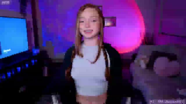 Gallery image thumbnail from Fiona's myfreecams stream on, 06/07/2024, 07:32 image 9 of 20