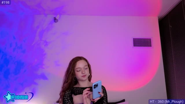 Gallery image thumbnail from Fiona's myfreecams stream on, 01/09/2025, 10:17 image 17 of 20