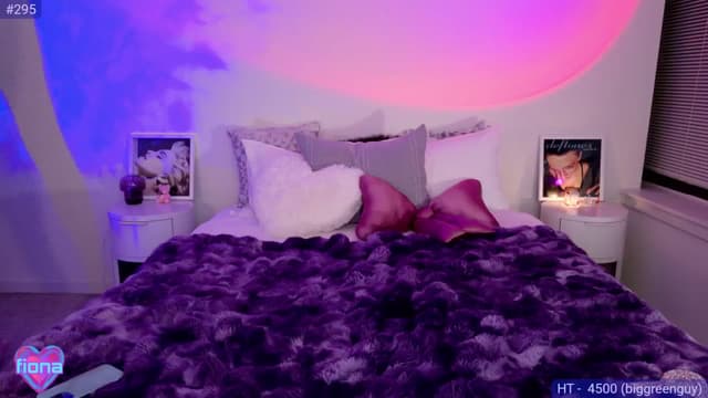 Gallery image thumbnail from Fiona's myfreecams stream on, 04/05/2025, 10:01 image 19 of 20