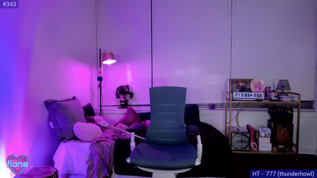 Gallery image thumbnail from Fiona's myfreecams stream on, 05/24/2025, 09:39 image 9 of 20