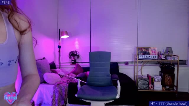 Gallery image thumbnail from Fiona's myfreecams stream on, 05/24/2025, 09:39 image 8 of 20