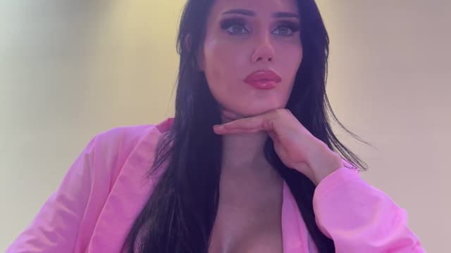 Gallery image thumbnail from Gia__'s myfreecams stream on, 10/05/2025, 01:01 image 20 of 20
