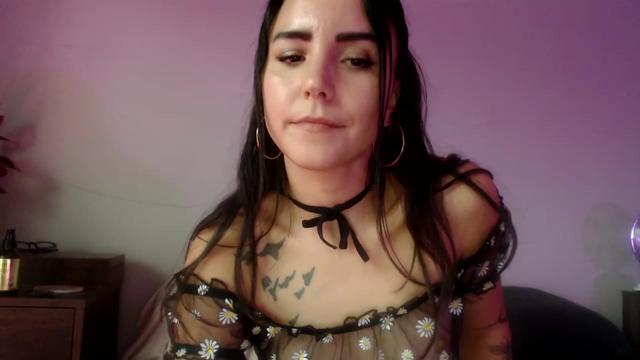 Gallery image thumbnail from Goddess_Lx's myfreecams stream on, 08/26/2023, 01:08 image 12 of 20