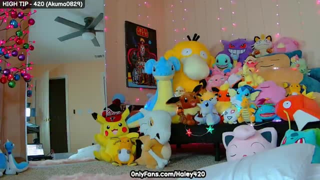 Gallery image thumbnail from HALEY's myfreecams stream on, 02/26/2024, 03:31 image 17 of 20