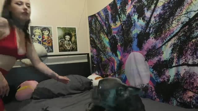 Gallery image thumbnail from Hxzel's myfreecams stream on, 07/16/2024, 05:48 image 18 of 20