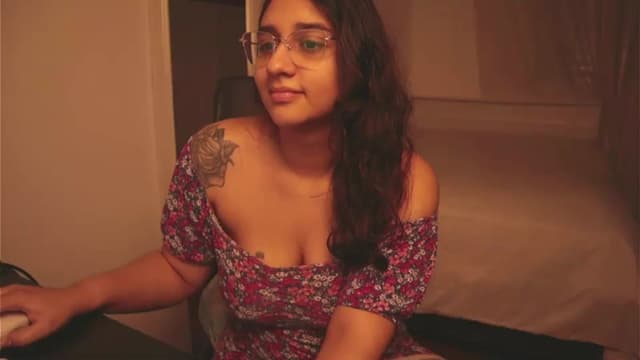 Gallery image thumbnail from Iris_'s myfreecams stream on, 03/12/2025, 08:04 image 19 of 20