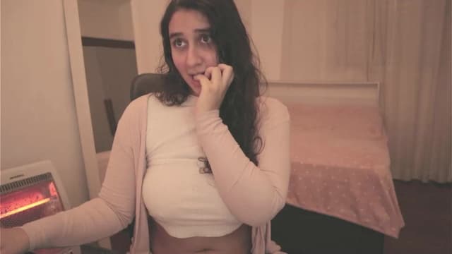 Gallery image thumbnail from Iris_'s myfreecams stream on, 06/13/2025, 07:03 image 6 of 20