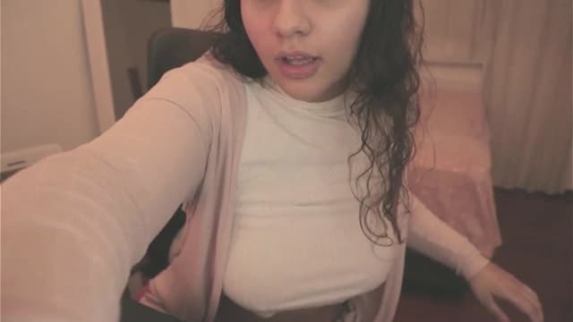 Gallery image thumbnail from Iris_'s myfreecams stream on, 06/13/2025, 07:03 image 7 of 20