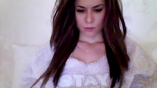 Gallery image thumbnail from Isa__'s myfreecams stream on, 02/12/2023, 17:43 image 4 of 20