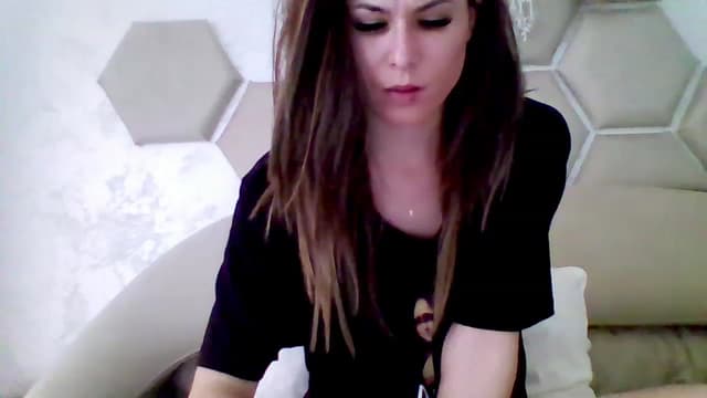 Gallery image thumbnail from Isa__'s myfreecams stream on, 05/31/2023, 07:46 image 13 of 20