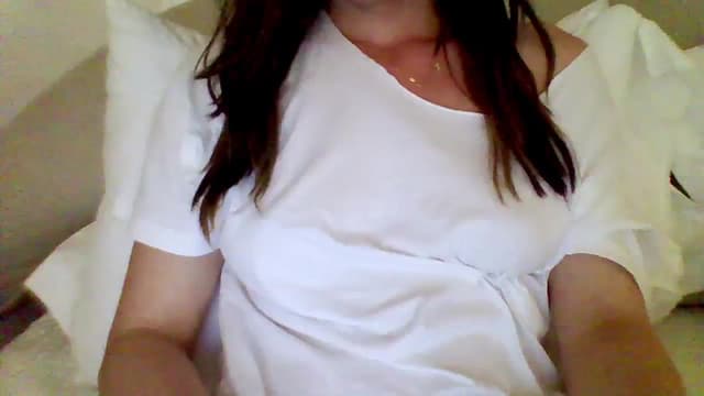 Gallery image thumbnail from Isa__'s myfreecams stream on, 07/26/2023, 20:39 image 11 of 20