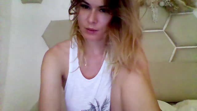 Gallery image thumbnail from Isa__'s myfreecams stream on, 08/14/2023, 23:19 image 7 of 20