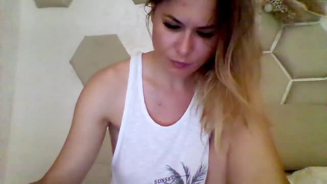 Gallery image thumbnail from Isa__'s myfreecams stream on, 08/14/2023, 23:19 image 3 of 20