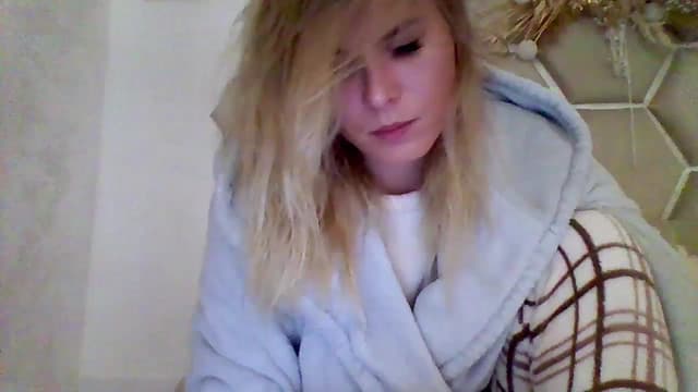 Gallery image thumbnail from Isa__'s myfreecams stream on, 10/22/2023, 21:41 image 1 of 20