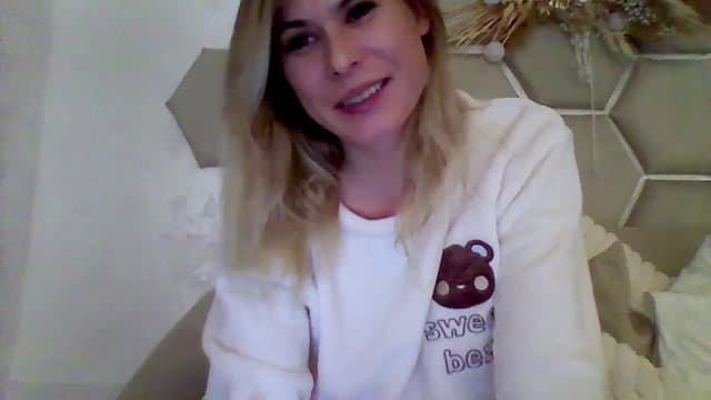 Gallery image thumbnail from Isa__'s myfreecams stream on, 10/22/2023, 21:41 image 5 of 20