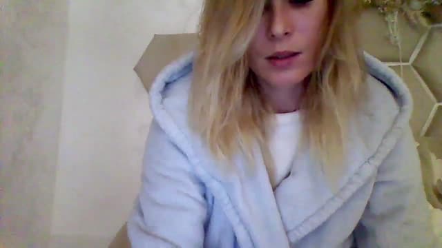 Gallery image thumbnail from Isa__'s myfreecams stream on, 10/22/2023, 21:41 image 3 of 20