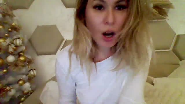 Gallery image thumbnail from Isa__'s myfreecams stream on, 11/24/2023, 20:15 image 5 of 20