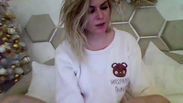 Gallery image thumbnail from Isa__'s myfreecams stream on, 01/14/2024, 21:34 image 11 of 20