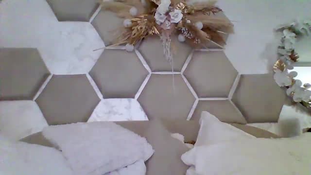 Gallery image thumbnail from Isa__'s myfreecams stream on, 02/10/2024, 21:58 image 20 of 20