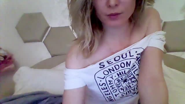 Gallery image thumbnail from Isa__'s myfreecams stream on, 03/16/2024, 21:46 image 11 of 20