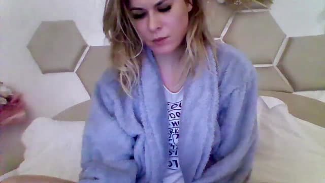 Gallery image thumbnail from Isa__'s myfreecams stream on, 03/16/2024, 21:46 image 3 of 20