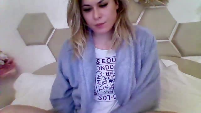 Gallery image thumbnail from Isa__'s myfreecams stream on, 03/16/2024, 21:46 image 4 of 20