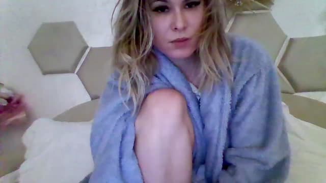 Gallery image thumbnail from Isa__'s myfreecams stream on, 03/16/2024, 21:46 image 1 of 20