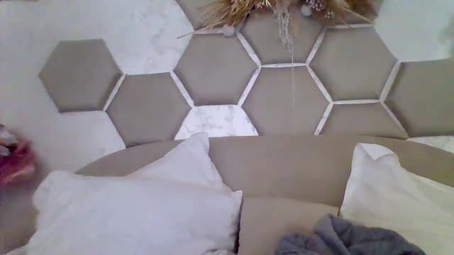 Gallery image thumbnail from Isa__'s myfreecams stream on, 03/16/2024, 21:46 image 13 of 20