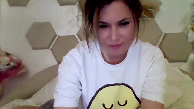 Gallery image thumbnail from Isa__'s myfreecams stream on, 05/19/2024, 21:13 image 11 of 20